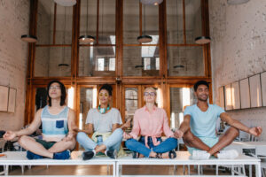 Read more about the article Mindfulness vs. Meditation: Which One Is Right for You?